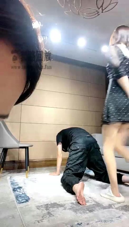 【TZ7223】施萌goddess 暴力踢裆 3343