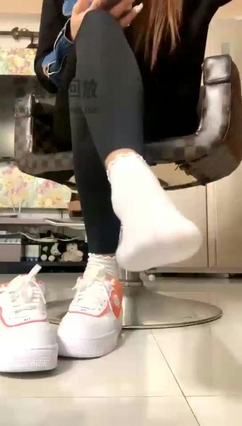 【TZ7752】仙姿大大 第一视角 鞋底棉袜羞辱 5155