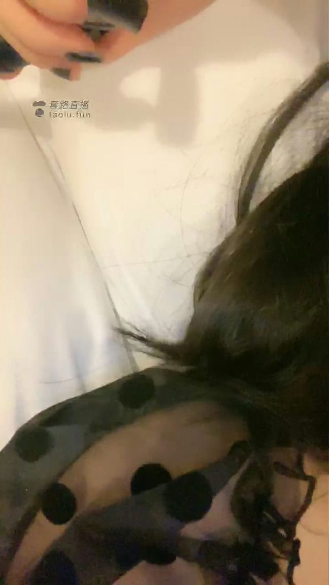 【TZ8361】优甜大大超清版小骚狗奴大半夜欠打耳光舔脚调教5245