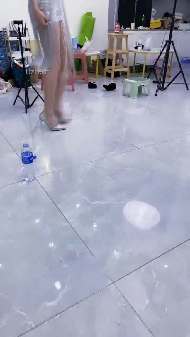 【TZ4377】银儿直播调教双母畜