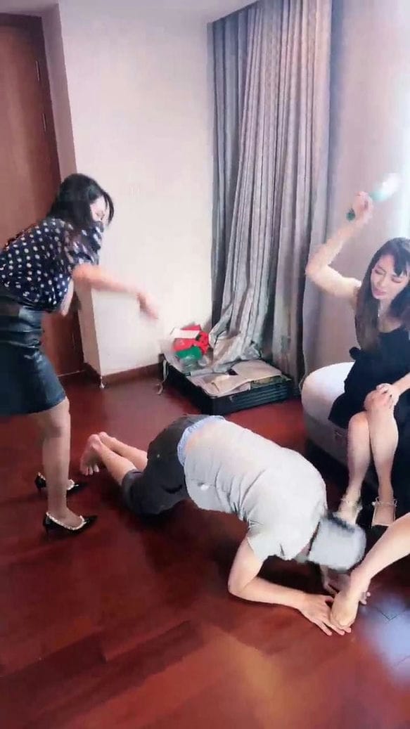 【TZ291】带着小姐妹一起揍若依 2