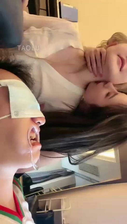 【TZ3508】【三三s】扩嘴器，接口水、吃烟灰，最后被三主拿高跟鞋喂混合口水【37分钟】