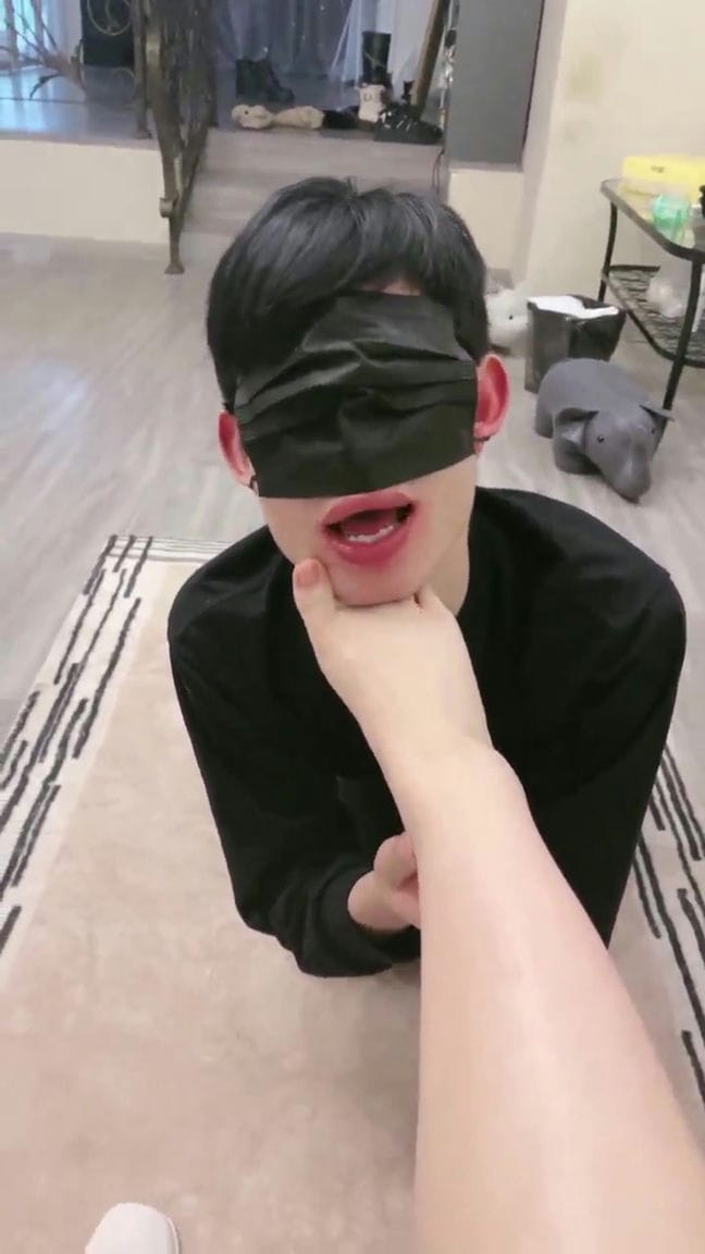 【TZ807】礼礼大人 双s羞辱狗奴 舔裸足 强迫圣水