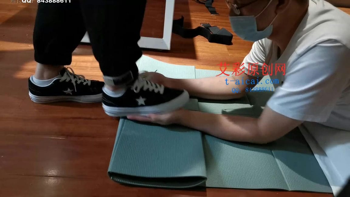 【艾彩1167】【泽泽女主】匡威踢打踩踏踹头踢脸跺手烟烫_YC_200704