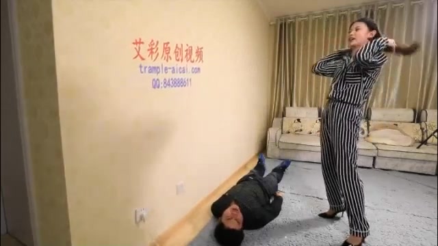 【艾彩792】【婉慈Icon】凶狠暴力高跟踩踏