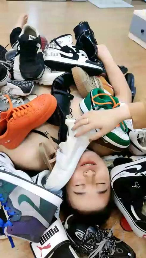 【TZ11306】丝洛 训练狗奴舔鞋底